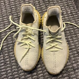 Yeezy Cream Athletic Shoes